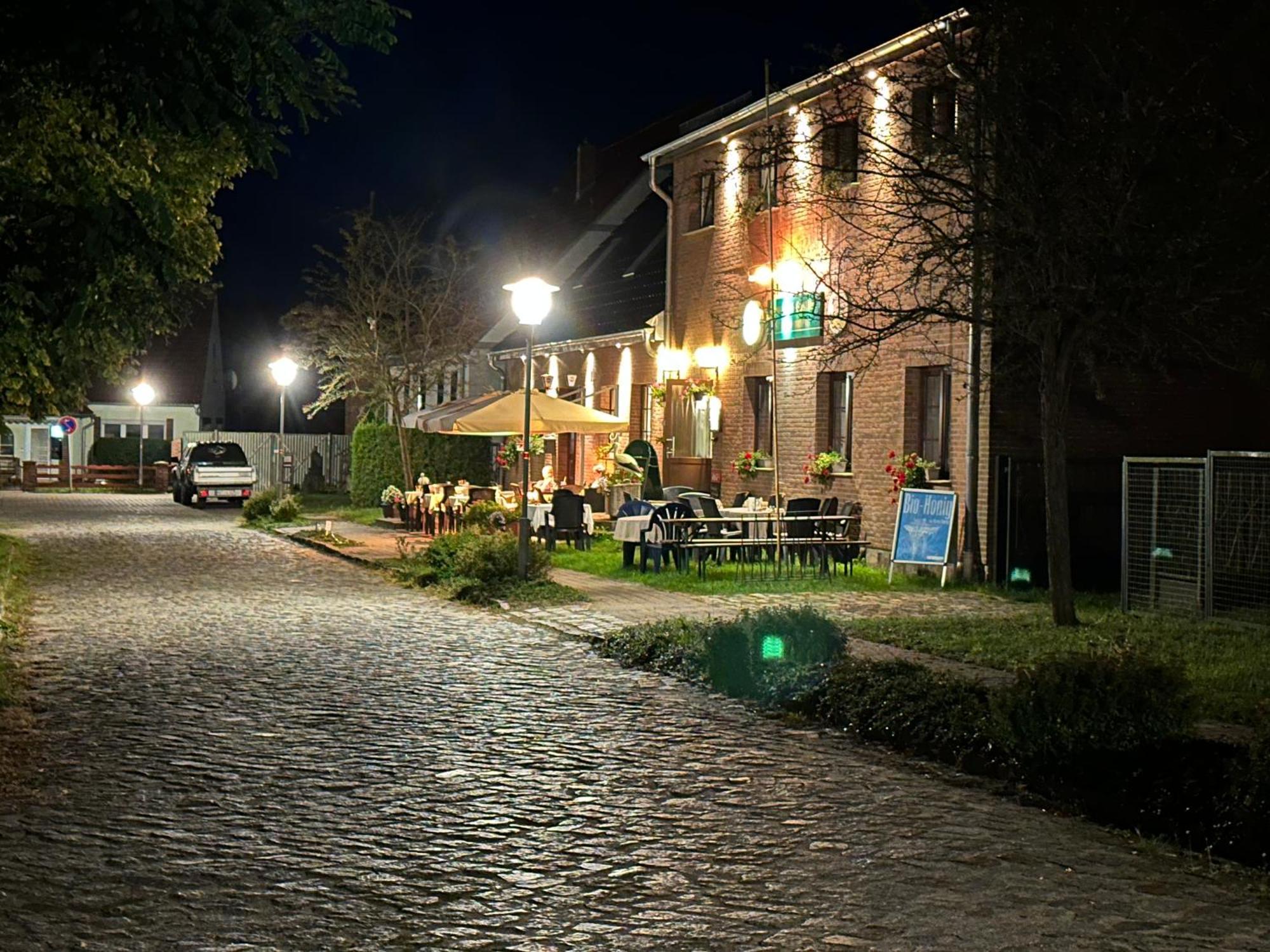 Pension & Gasthof Storchennest Gross Quassow 외부 사진